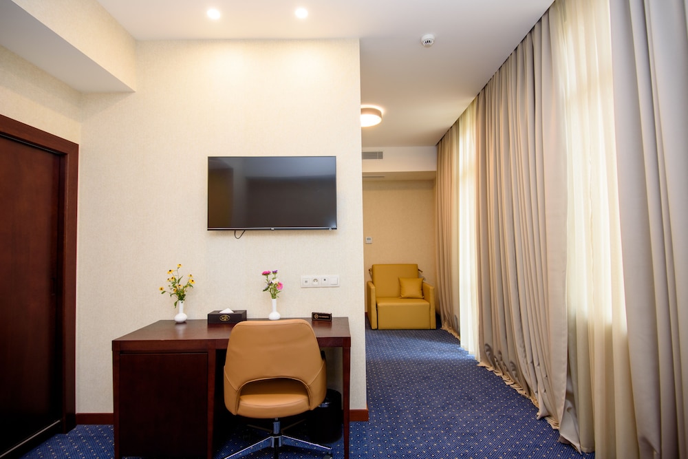 Panoramic Twin Room, 2 Twin Beds, City View (Building B) photo 2