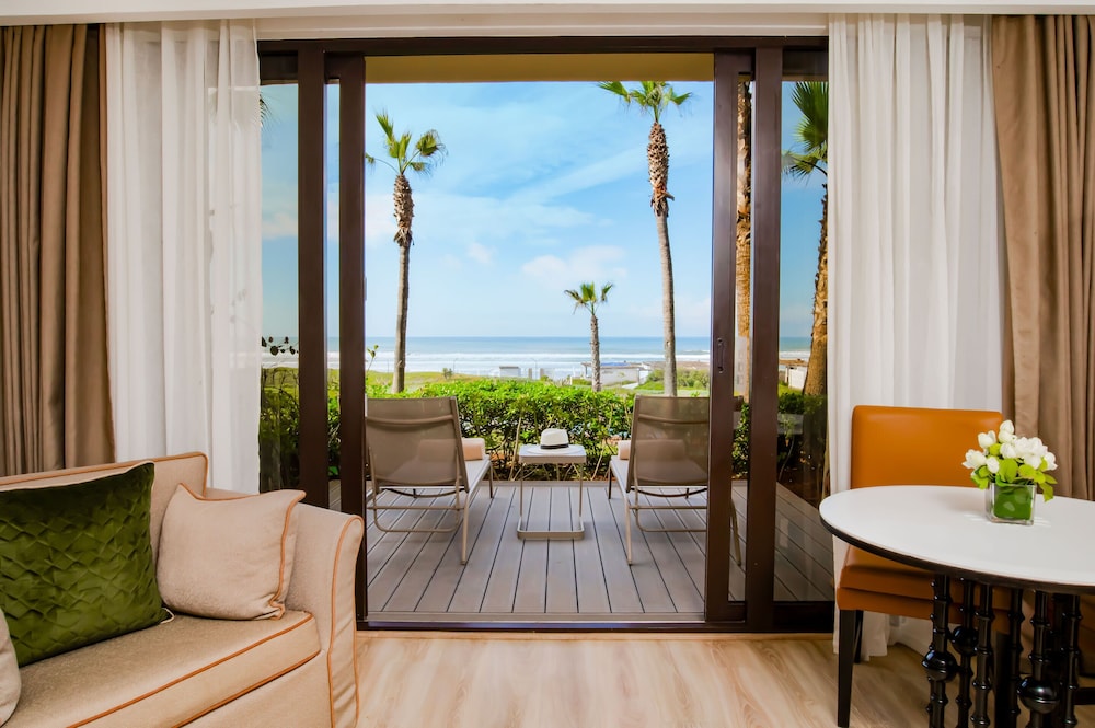 Room, 2 Queen Beds, Patio, Ocean View (Prime)