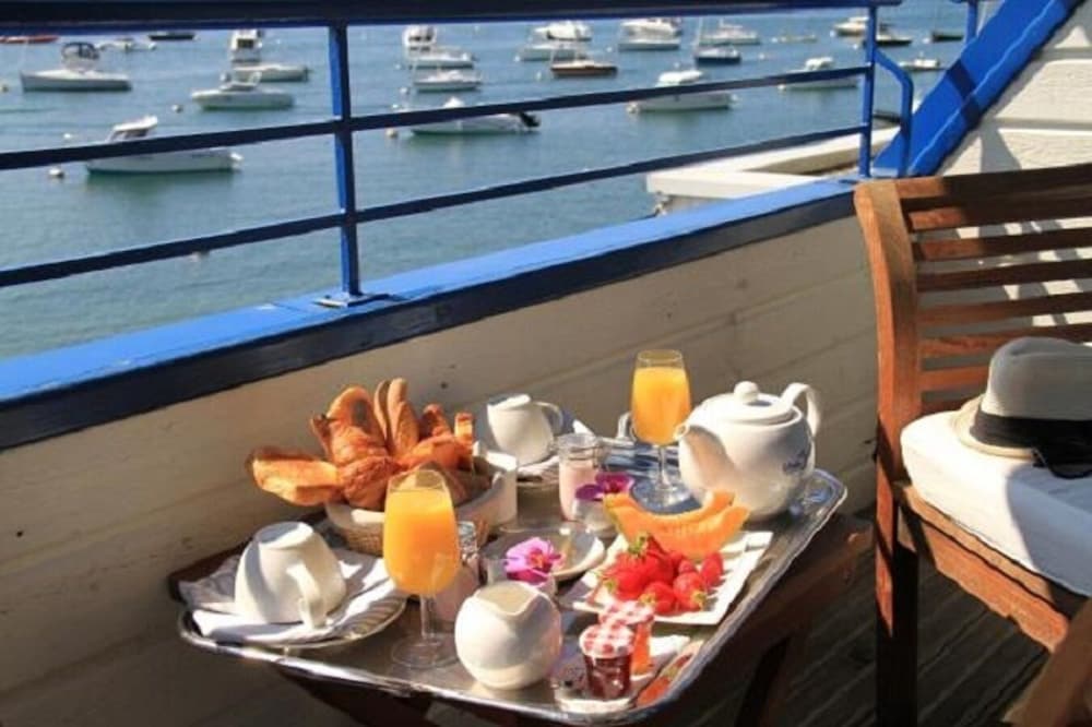 Royal Double Room, 1 King Bed, Terrace, Sea View photo 2