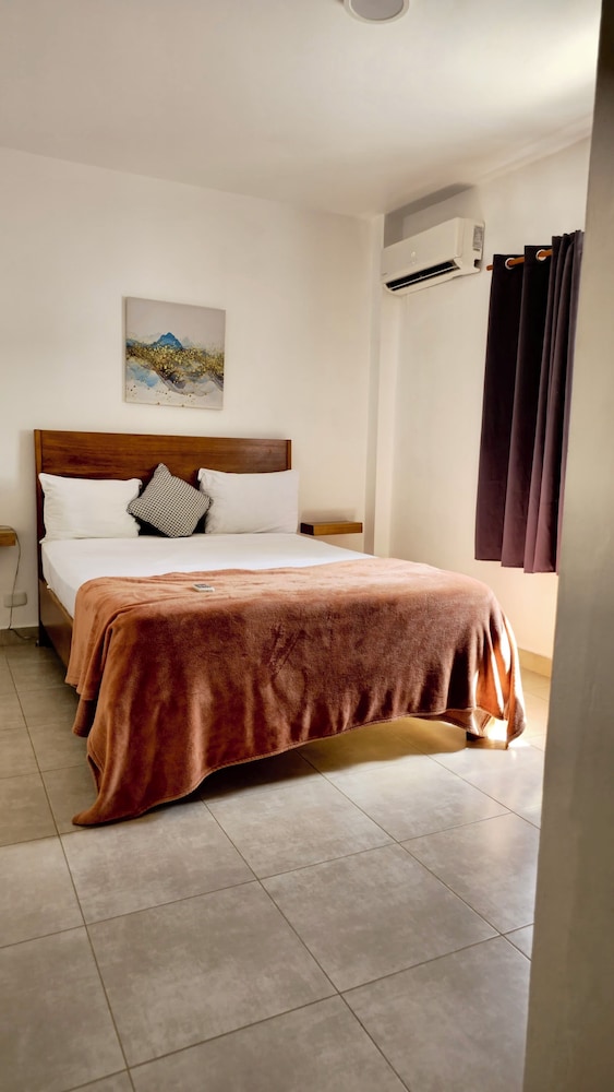 Basic Condo, 2 Bedrooms