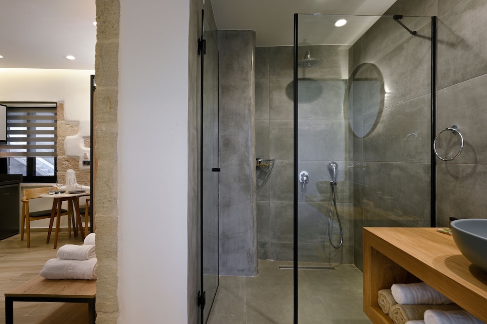 Classic Room - Photo 16