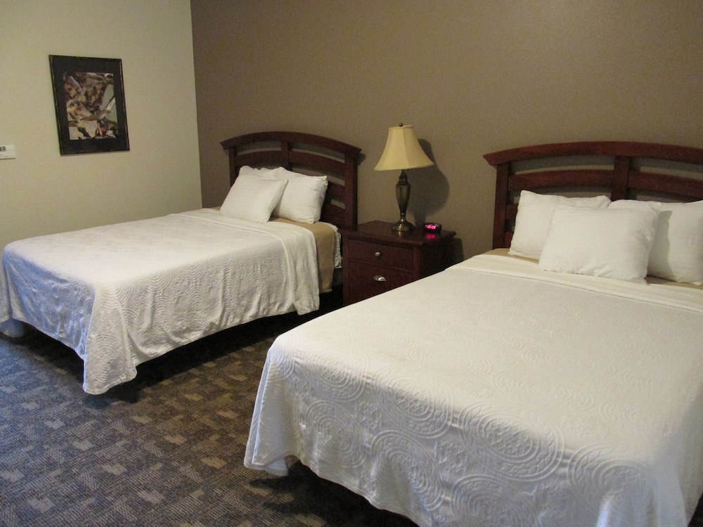 Suite, 2 Double Beds photo 2