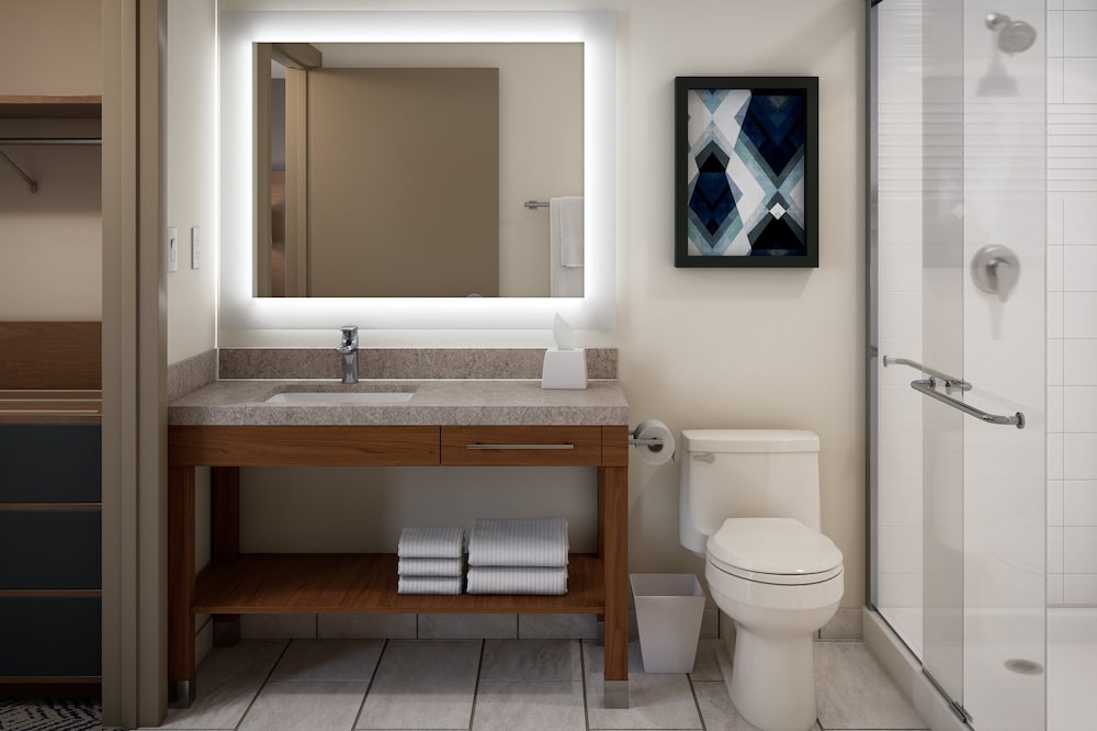 Suite, 1 Bedroom - Photo 3