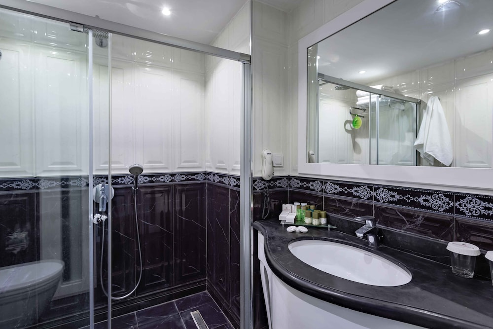 Executive Suite photo 2