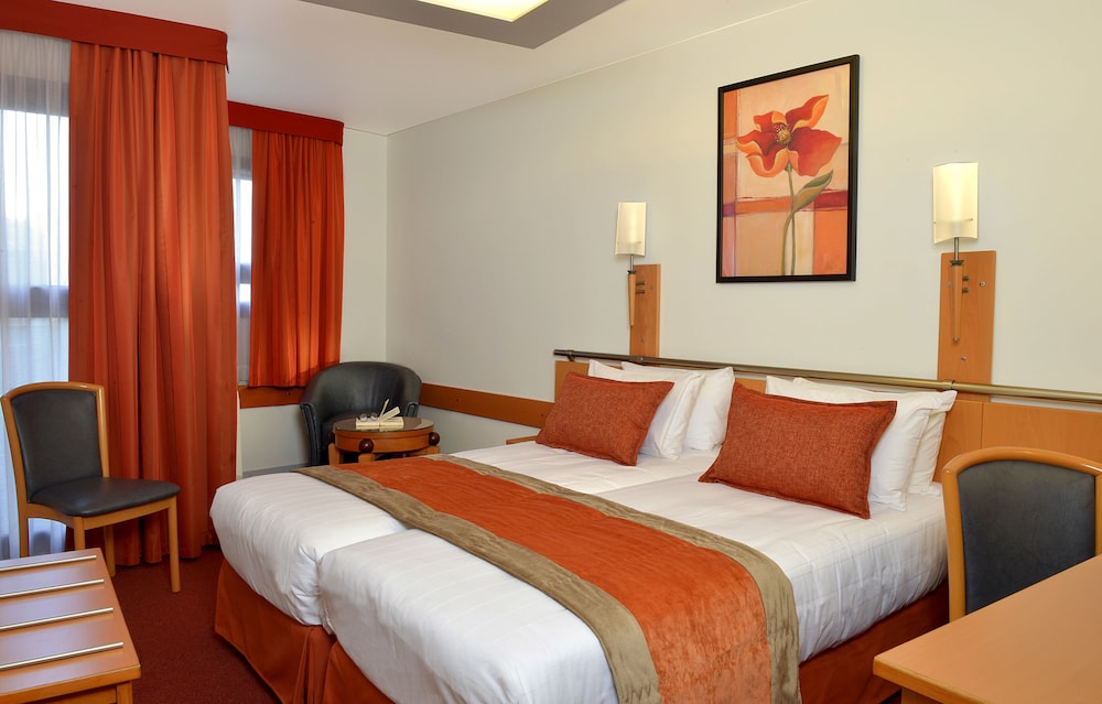 Standard Twin Room photo 1