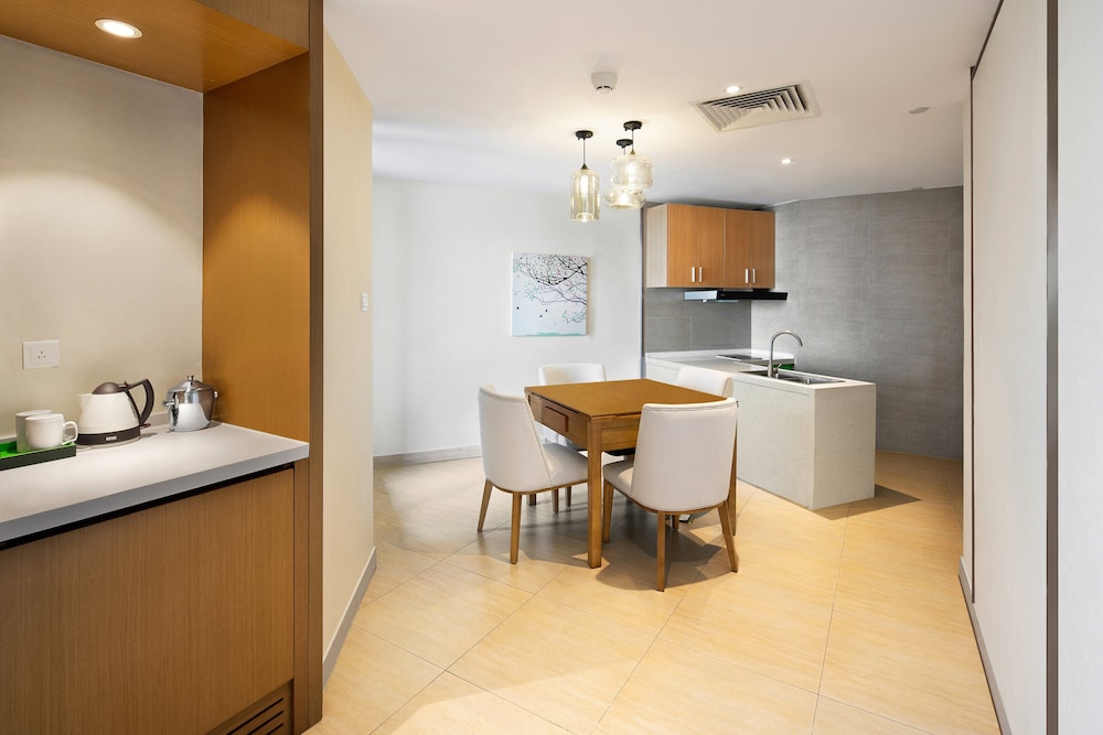 Premium Room, 1 King Bed