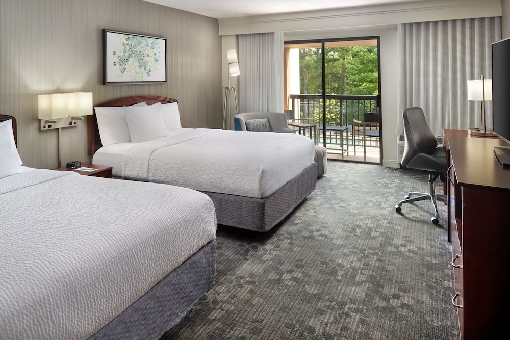 Room, 2 Queen Beds, Balcony