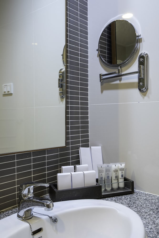 Studio Suite photo 3