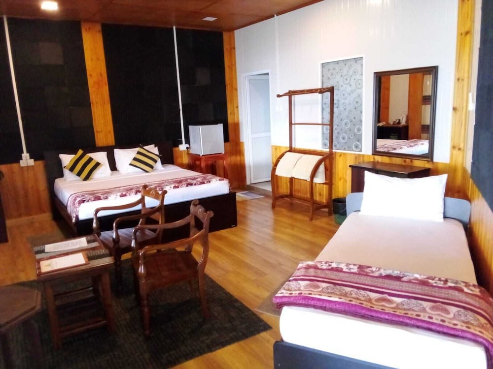 Luxury Triple Room, Non Smoking, Mountain View photo 1