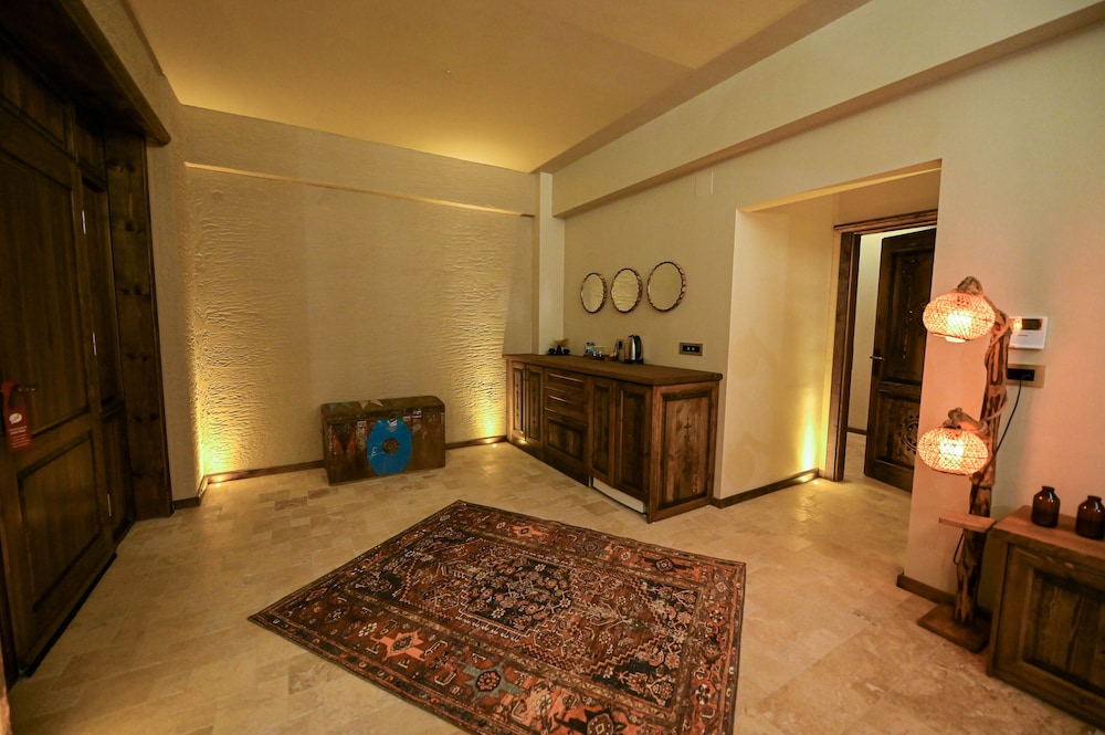 Family Suite - Photo 9