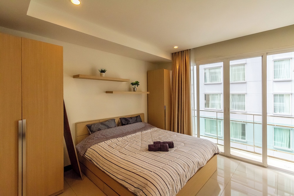 Condo, 1 Bedroom, Private Pool, City View photo 2