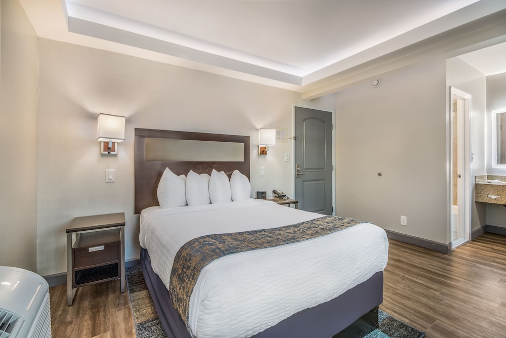 Room, 1 Double Bed - Photo 2