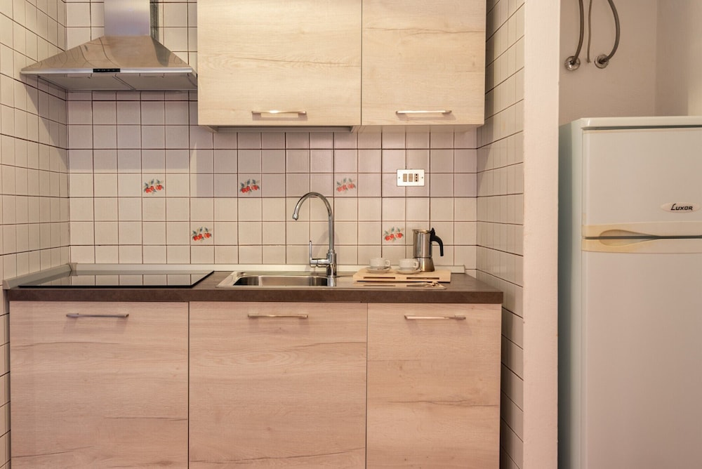 Apartment, Multiple Bedrooms, Balcony photo 3