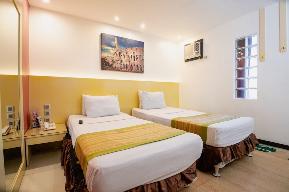 Standard Twin Room, 2 Twin Beds - Photo 4