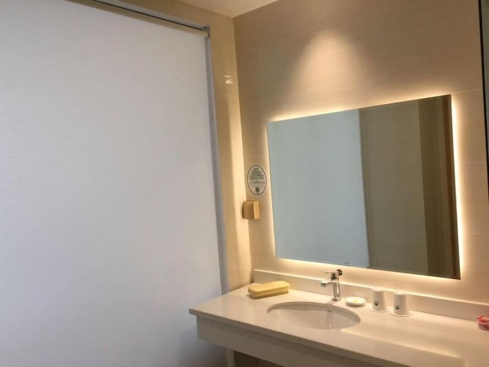 Twin Room - Photo 2