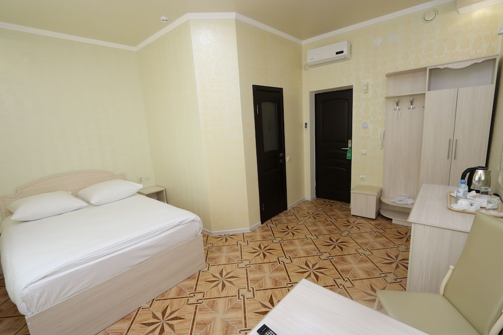 Deluxe Room, 1 Double Bed photo 2