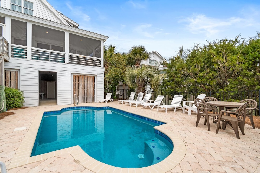 Presidential Villa, Ocean View