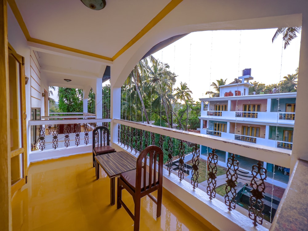 Hillside Royal Suite photo 2