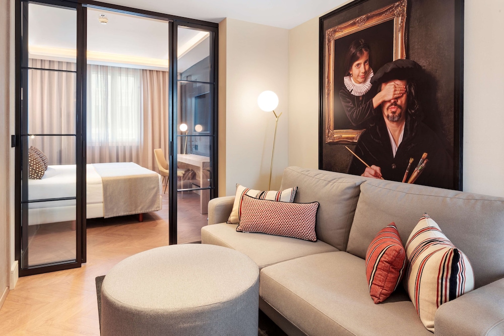 Junior Suite (Single Use)