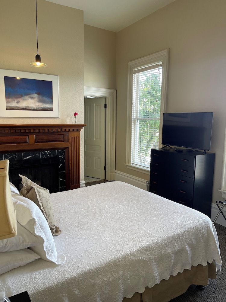 Exclusive Room