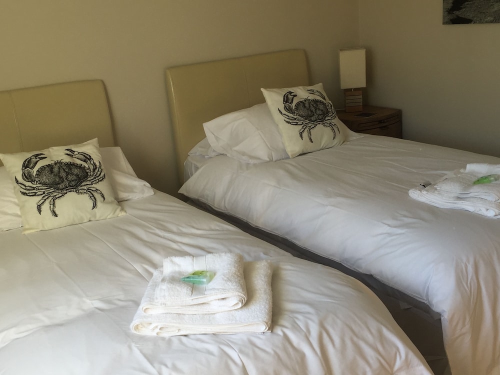 Twin Room, 1 Bedroom photo 2