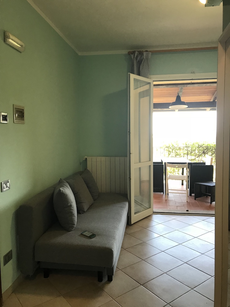 Deluxe Apartment, 1 Bedroom, Pool Access, Ocean View photo 2