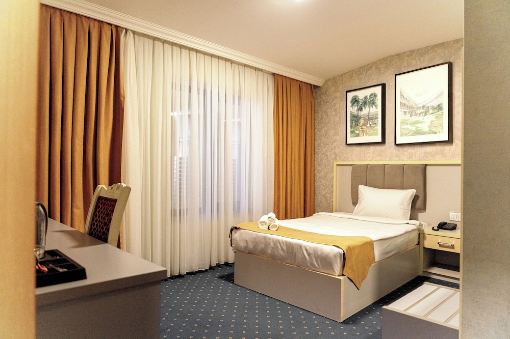 Standard Single Room, 1 Large Twin Bed, Non Smoking