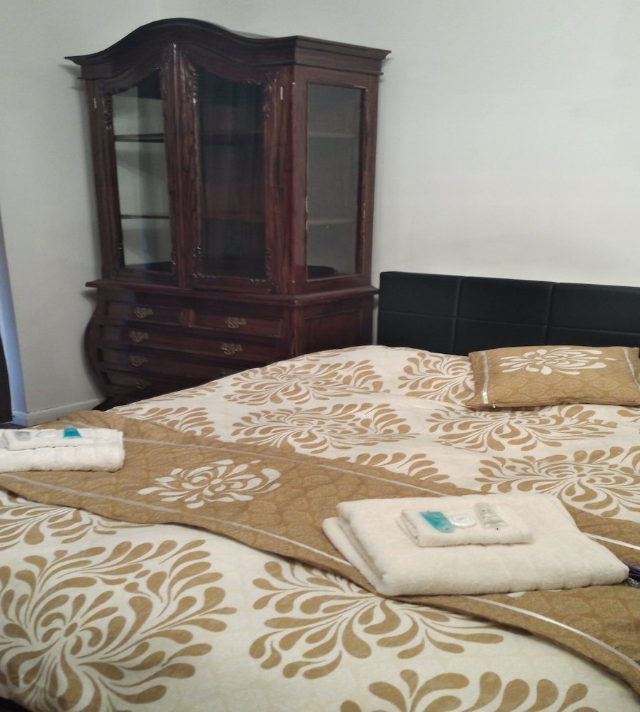Standard Triple Room, Shared Bathroom