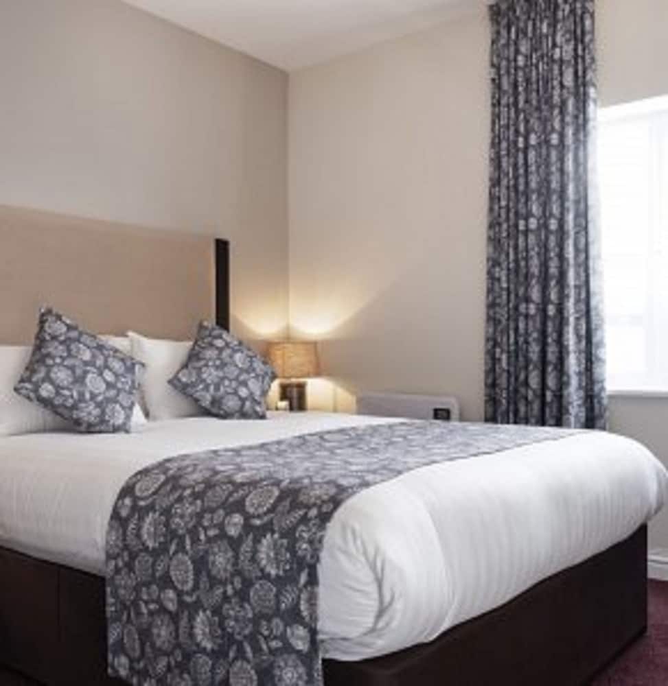 Superior Room, 1 King Bed - Photo 2