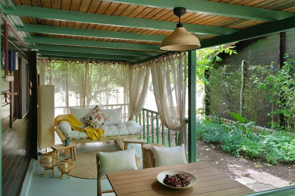 Family Bungalow photo 2