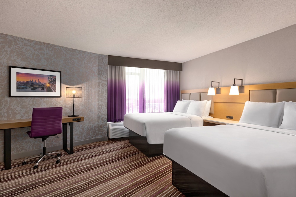 Suite, 1 Bedroom photo 2