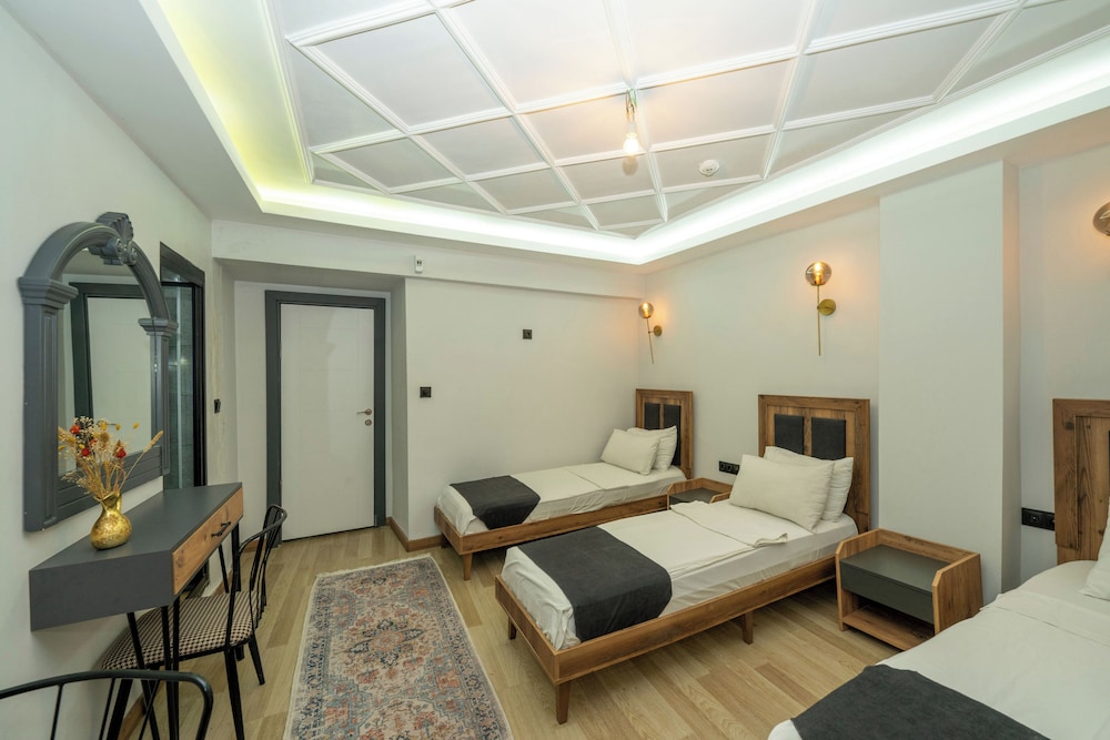 Deluxe Quadruple Room photo 3