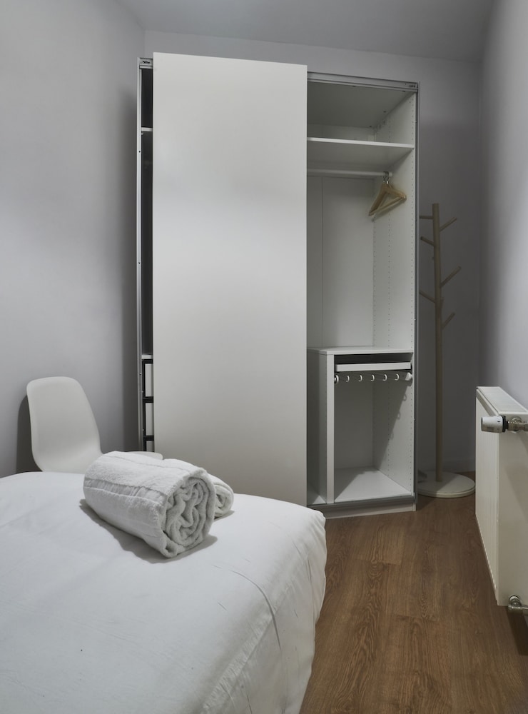 Economy Apartment, 2 Bedrooms (Ground floor) photo 3