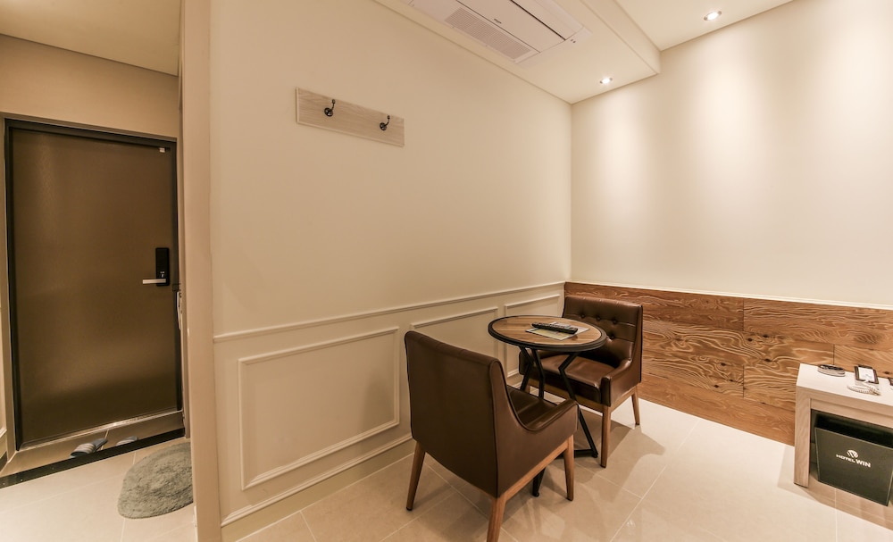 Standard Double Room, 1 Queen Bed, City View - Photo 5