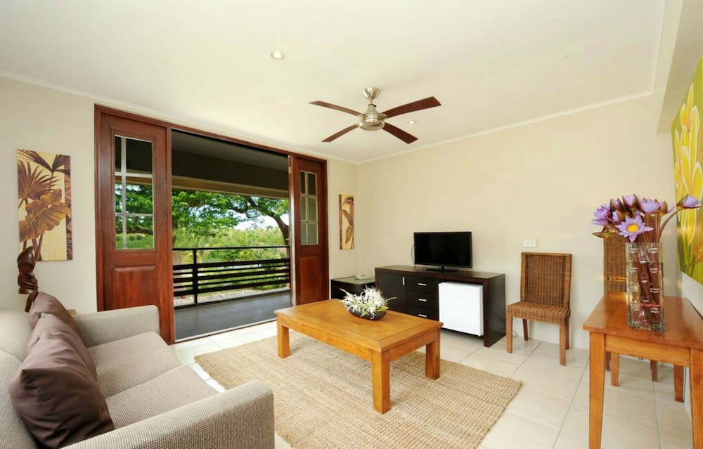1 Bedroom Garden Studio photo 1