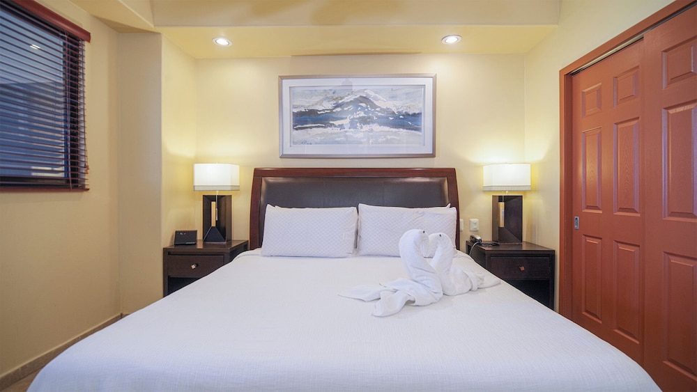 Condo, 1 King Bed with Sofa bed, Balcony, Ocean View (Las Palomas Resort Topaz 306)