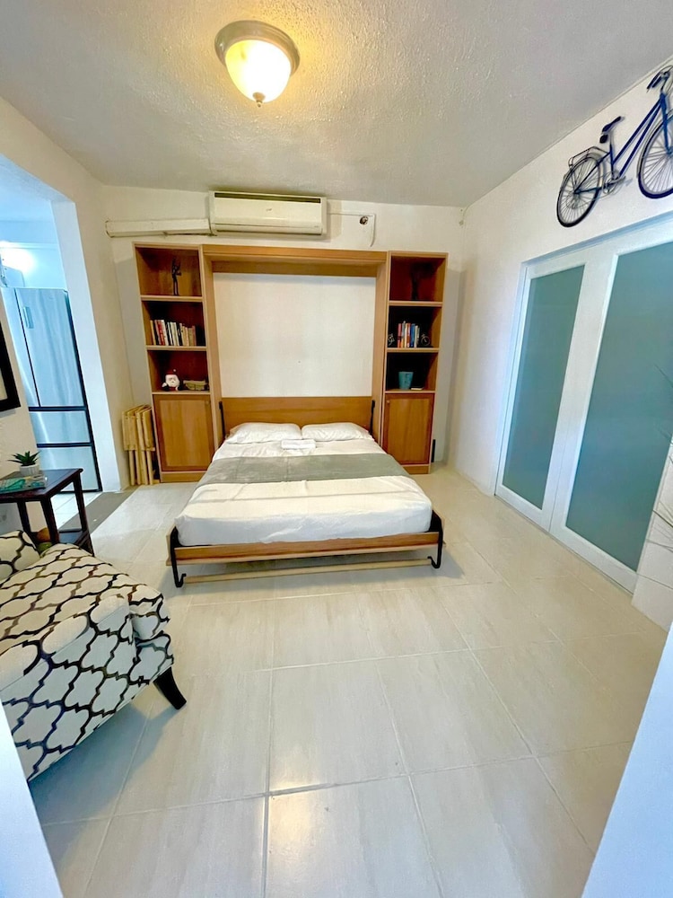 Basic Apartment photo 2