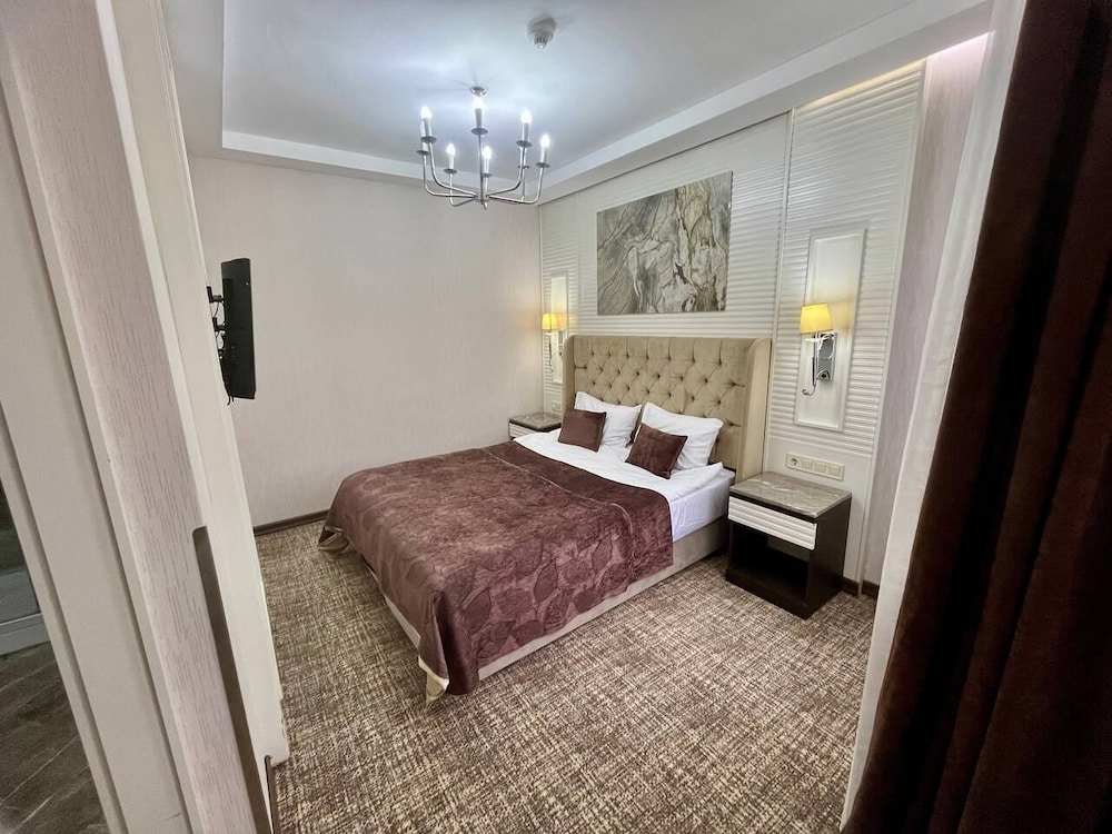 Deluxe Room, 1 Double or 2 Twin Beds photo 2