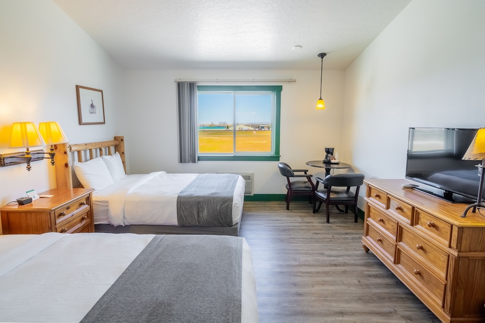 Standard Room, 2 Queen Beds photo 1