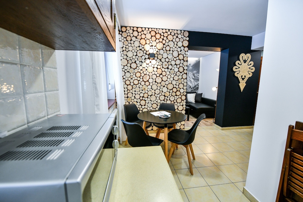 Classic Apartment - Photo 7