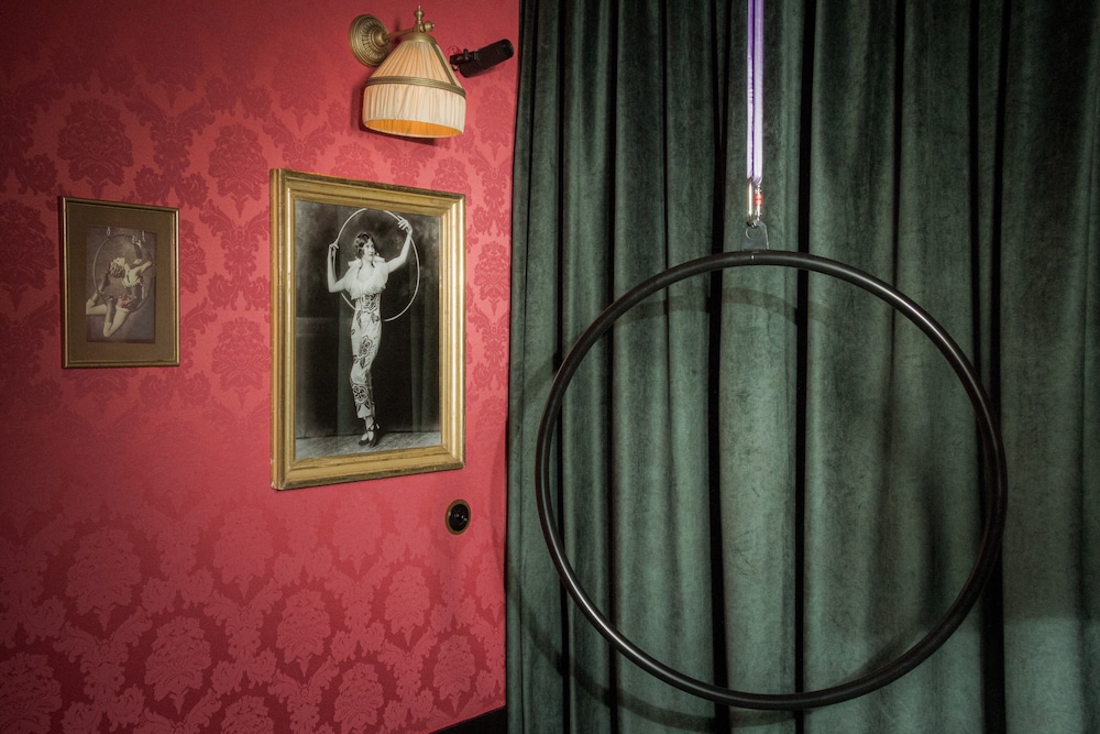 Madame's Treasures - Photo 6