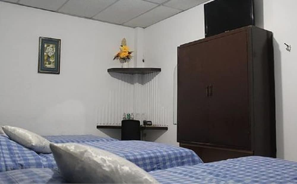 Quadruple Room, Multiple Beds photo 2