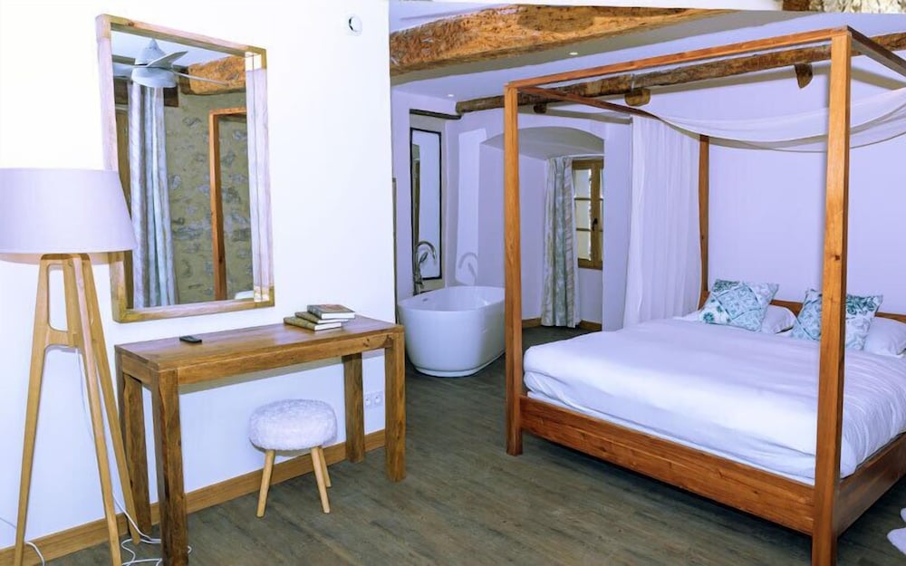 Apartment (4)