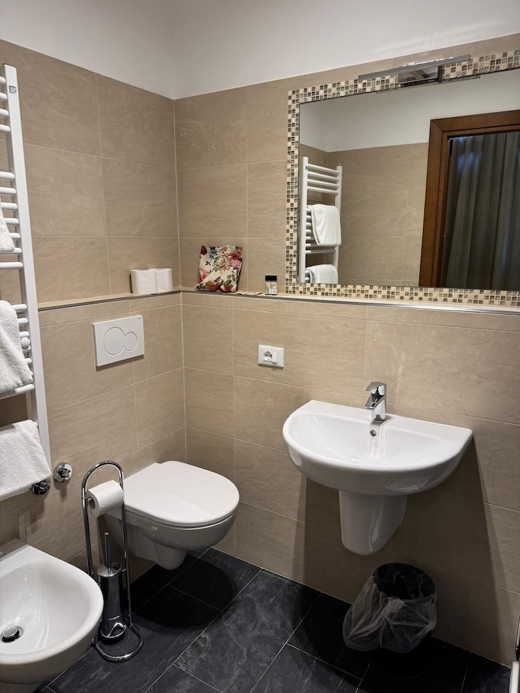 Standard Double Room photo 2