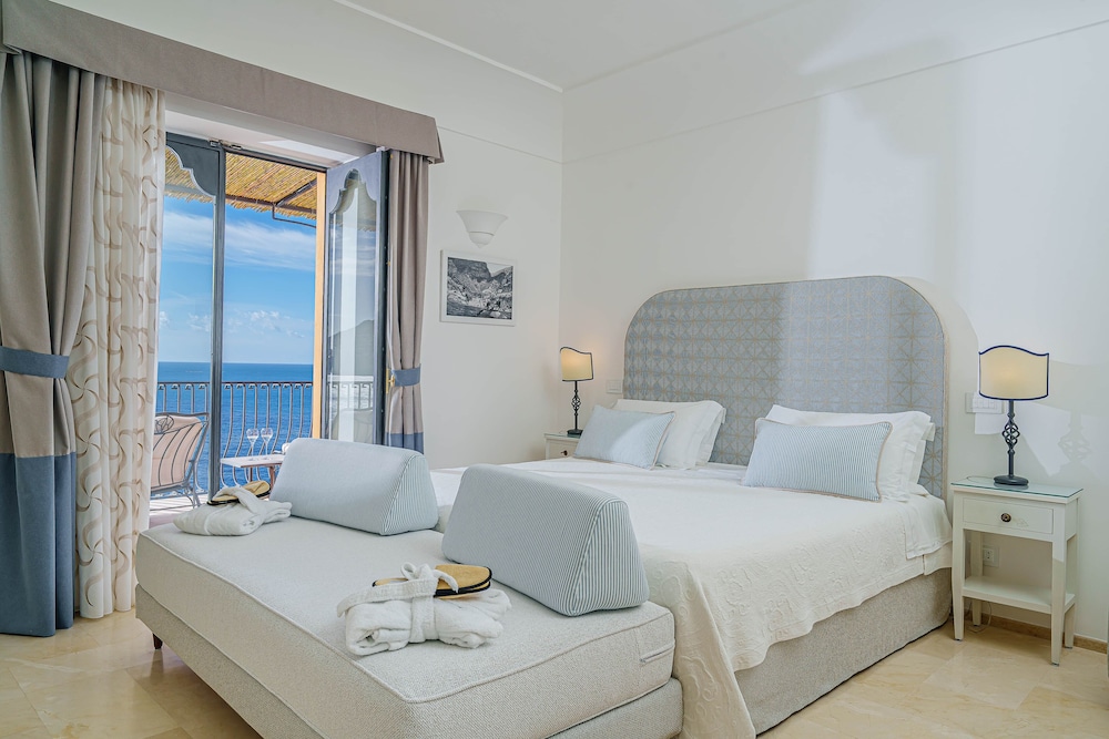 Junior Suite, Balcony, Sea View - Photo 15