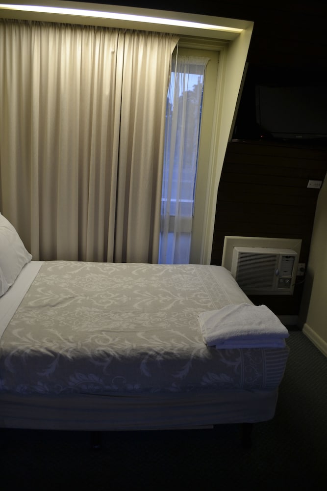Double Room - Upper Level