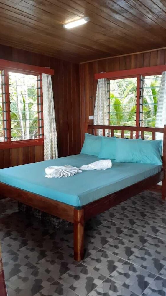 Panoramic Cabin
