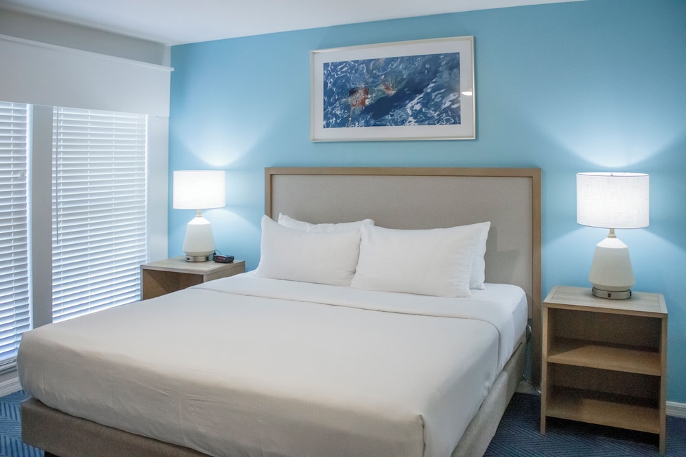 Deluxe Condo, 2 Bedrooms, Kitchen