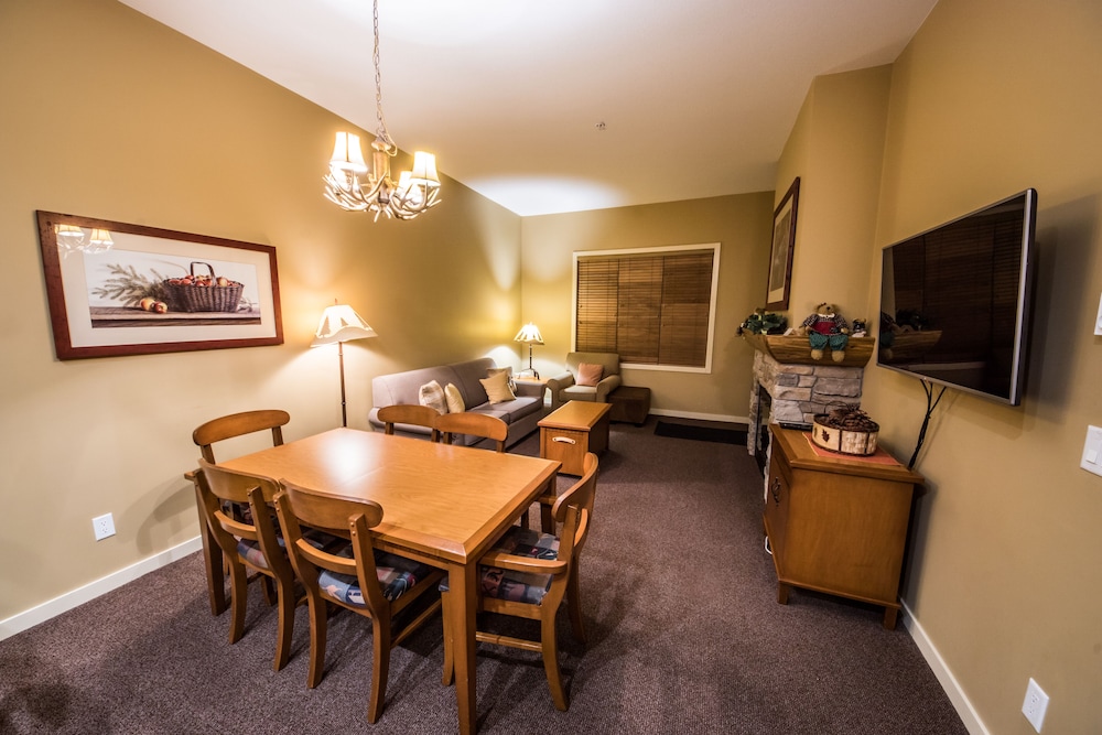 Executive Suite, 1 Bedroom photo 2