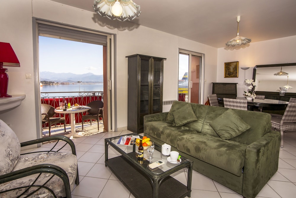 Standard Suite, Harbor View photo 1